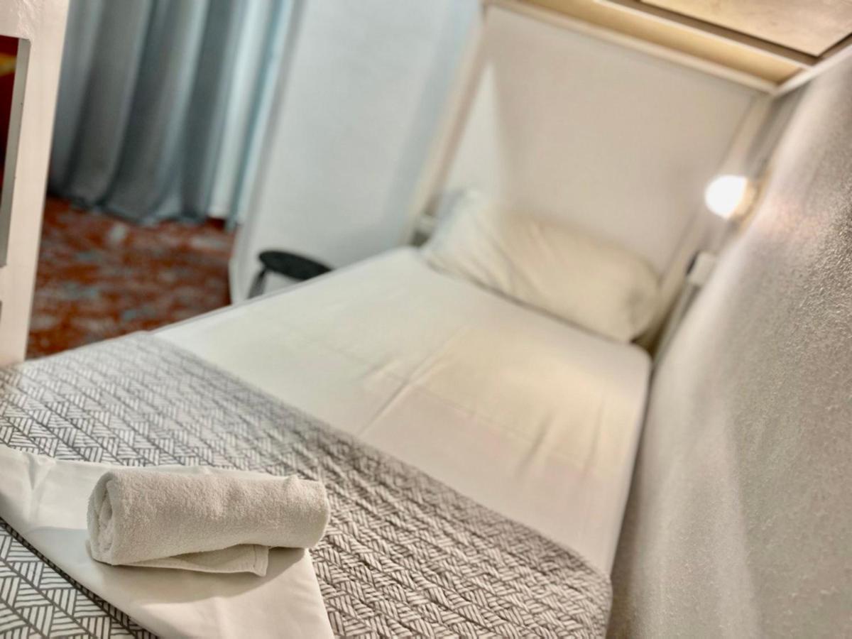 Loft Apart&Hostal Lloret de Mar Luaran gambar